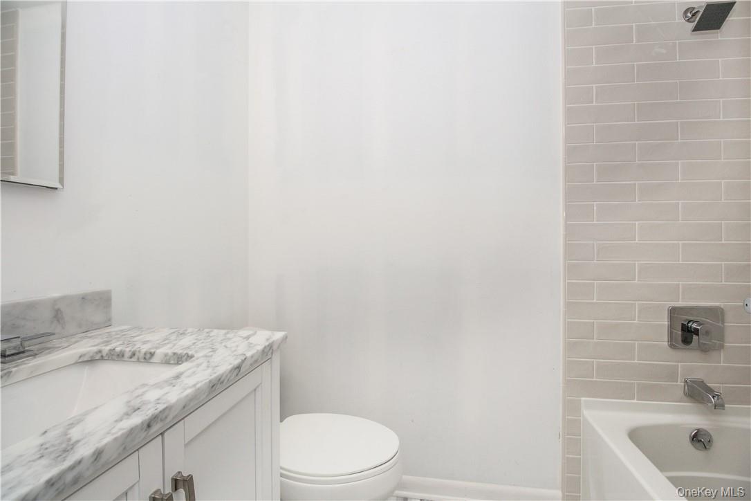 #19 photo, 205 Soundview Avenue, White Plains , NY 10606