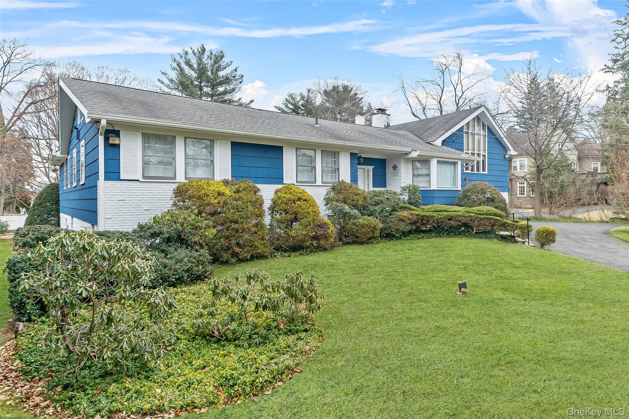 #2 photo, 205 Soundview Avenue, White Plains , NY 10606