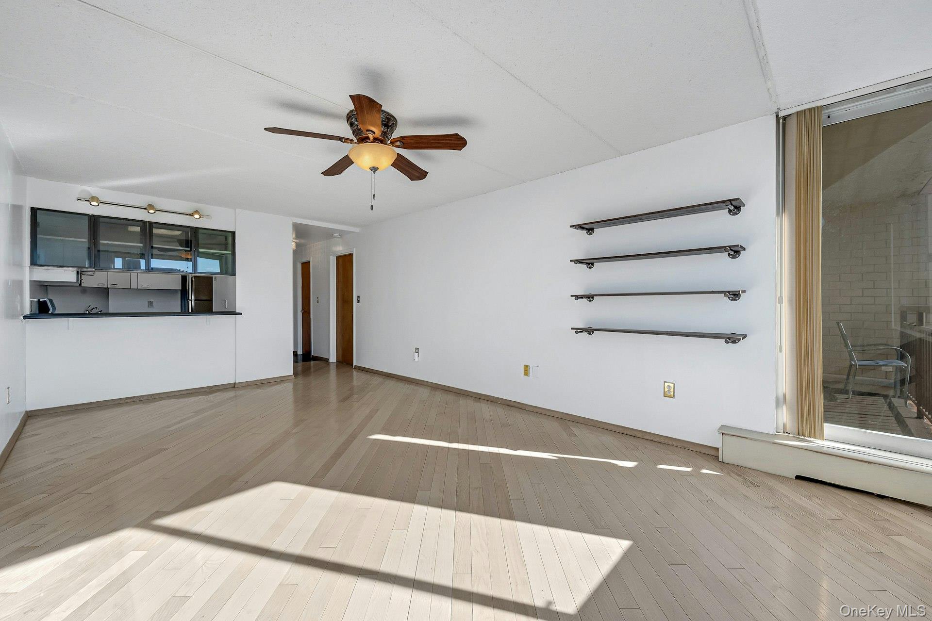 #15 photo, 703 Pelham Road, New Rochelle , NY 10805