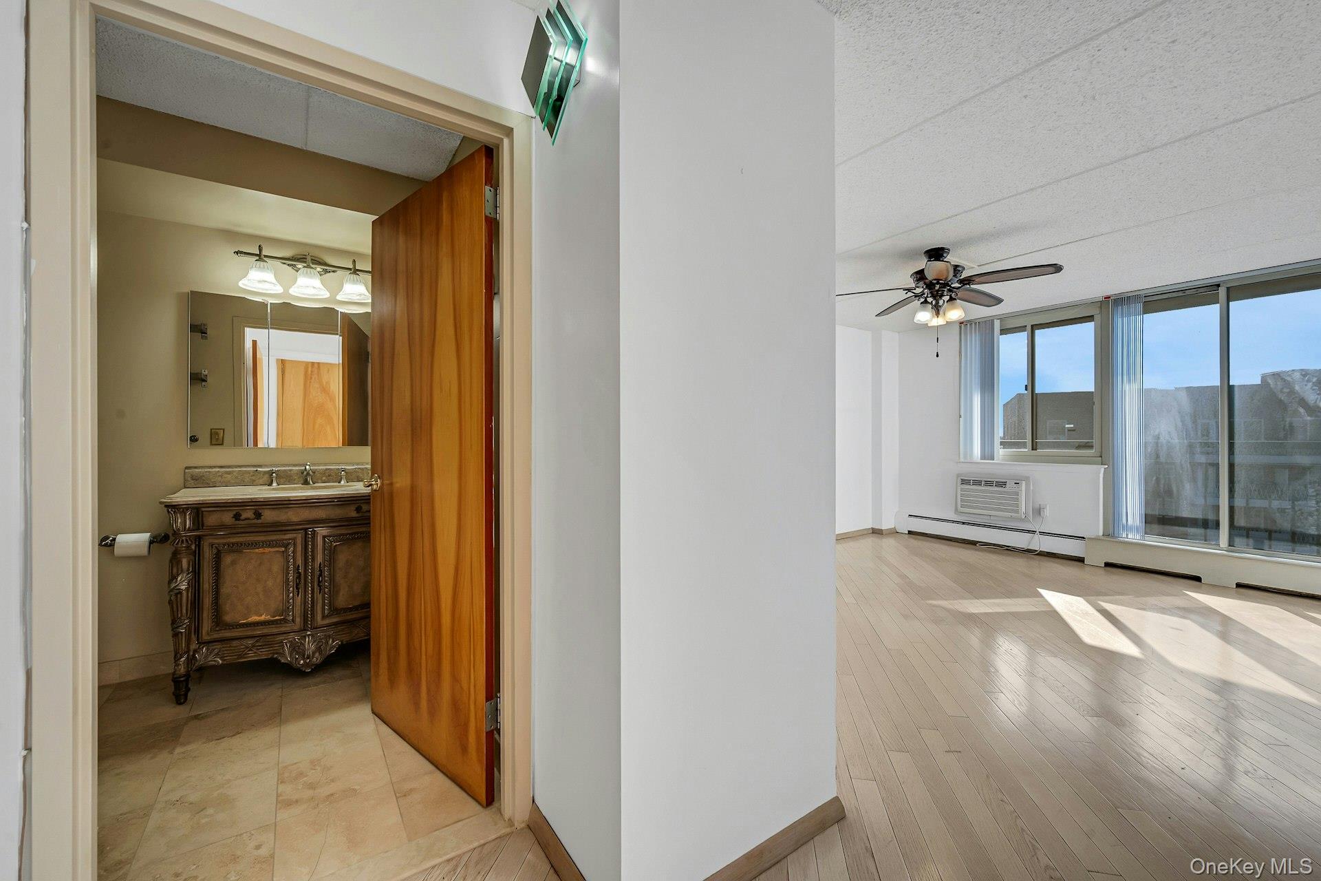 #18 photo, 703 Pelham Road, New Rochelle , NY 10805