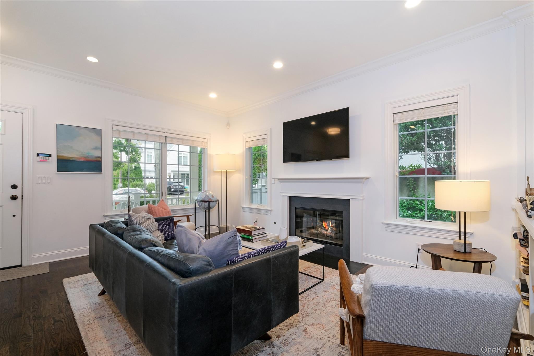 #3 photo, 23 Cedar Place, Rye , NY 10580