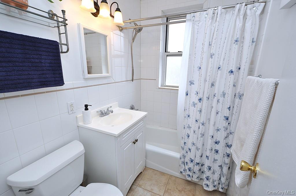 #20 photo, 1 Vincent Road, Bronxville , NY 10708