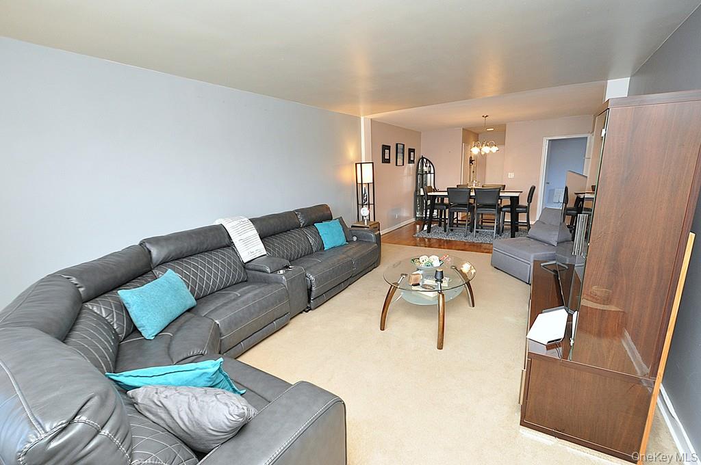 #5 photo, 1 Vincent Road, Bronxville , NY 10708