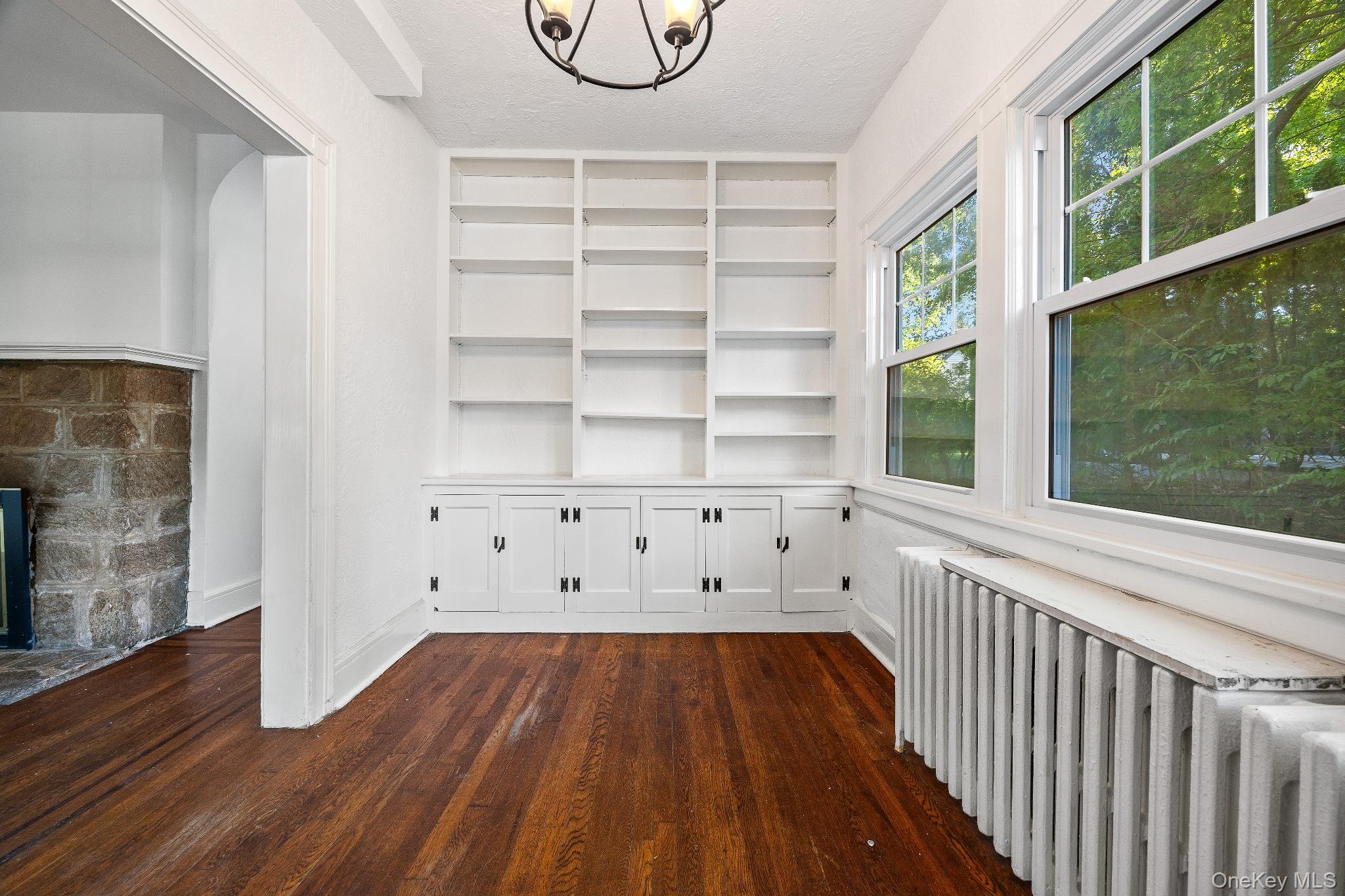 #4 photo, 84 Harvard Drive, Hartsdale , NY 10530