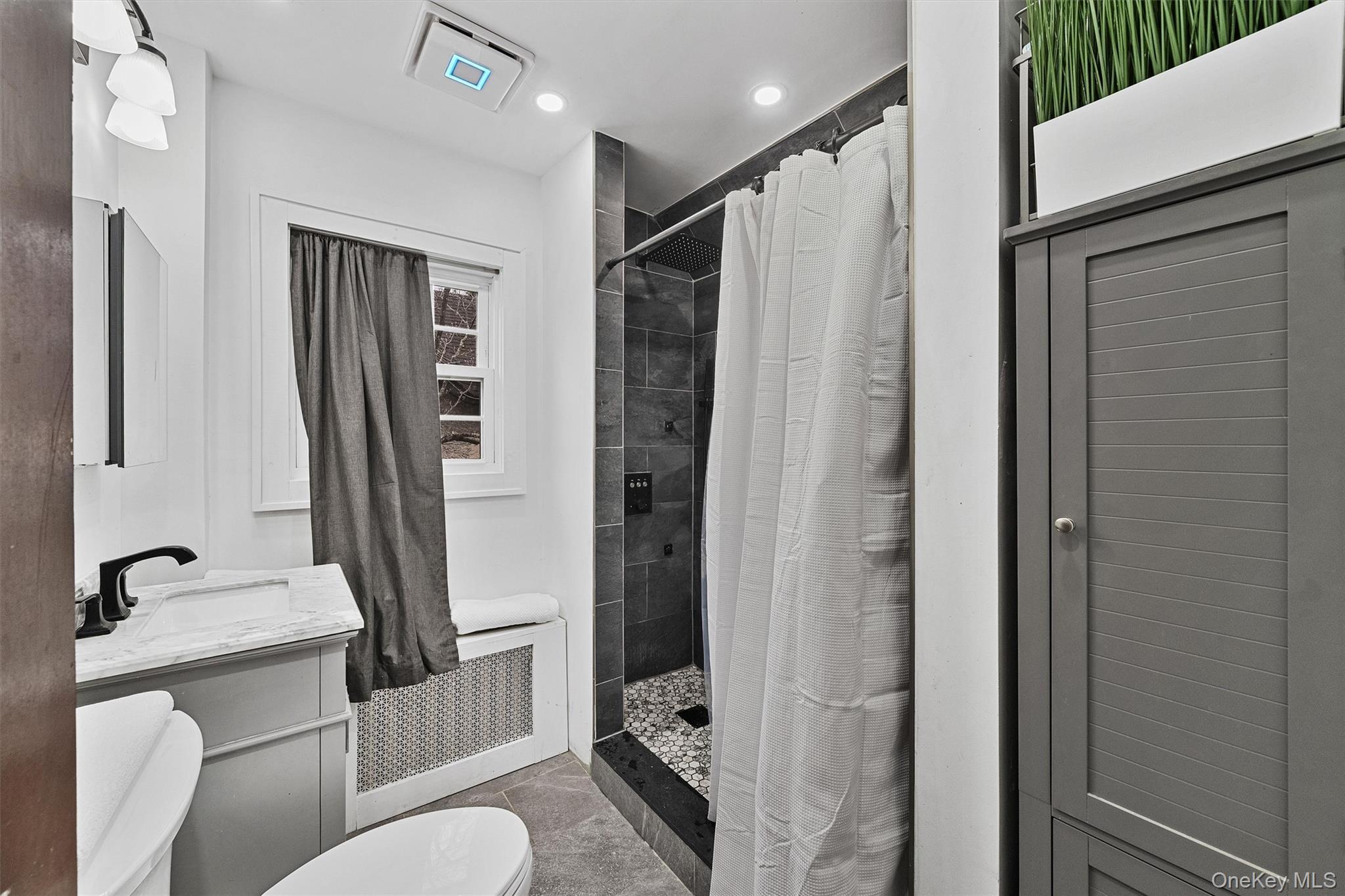 #19 photo, 112 Ralph Avenue, White Plains , NY 10606