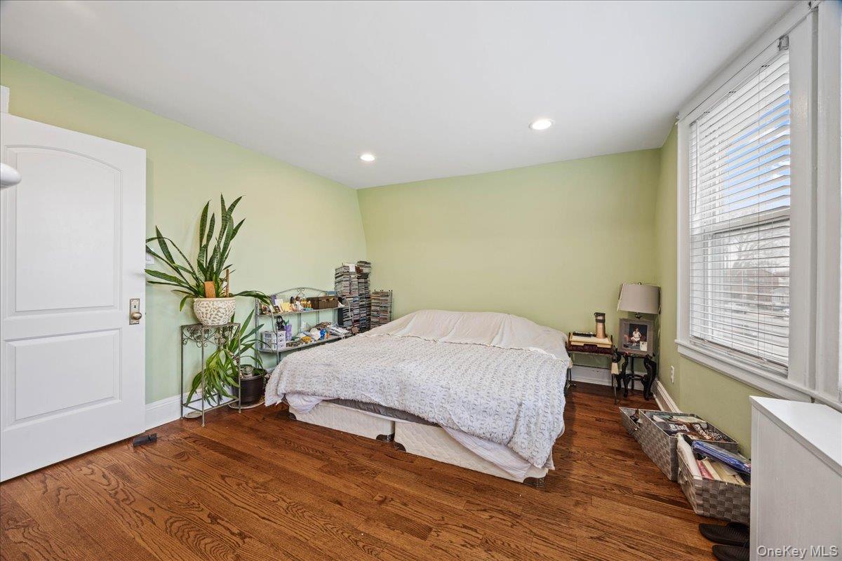 #18 photo, 105-15 223rd Street, Queens Village , NY 11429