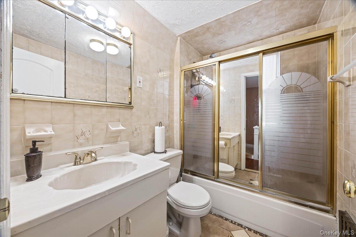 #19 photo, 105-15 223rd Street, Queens Village , NY 11429