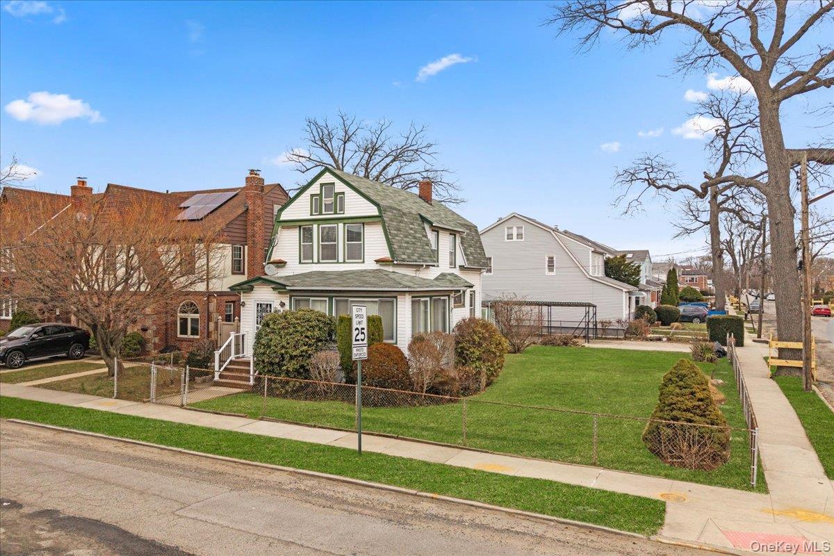 #4 photo, 105-15 223rd Street, Queens Village , NY 11429