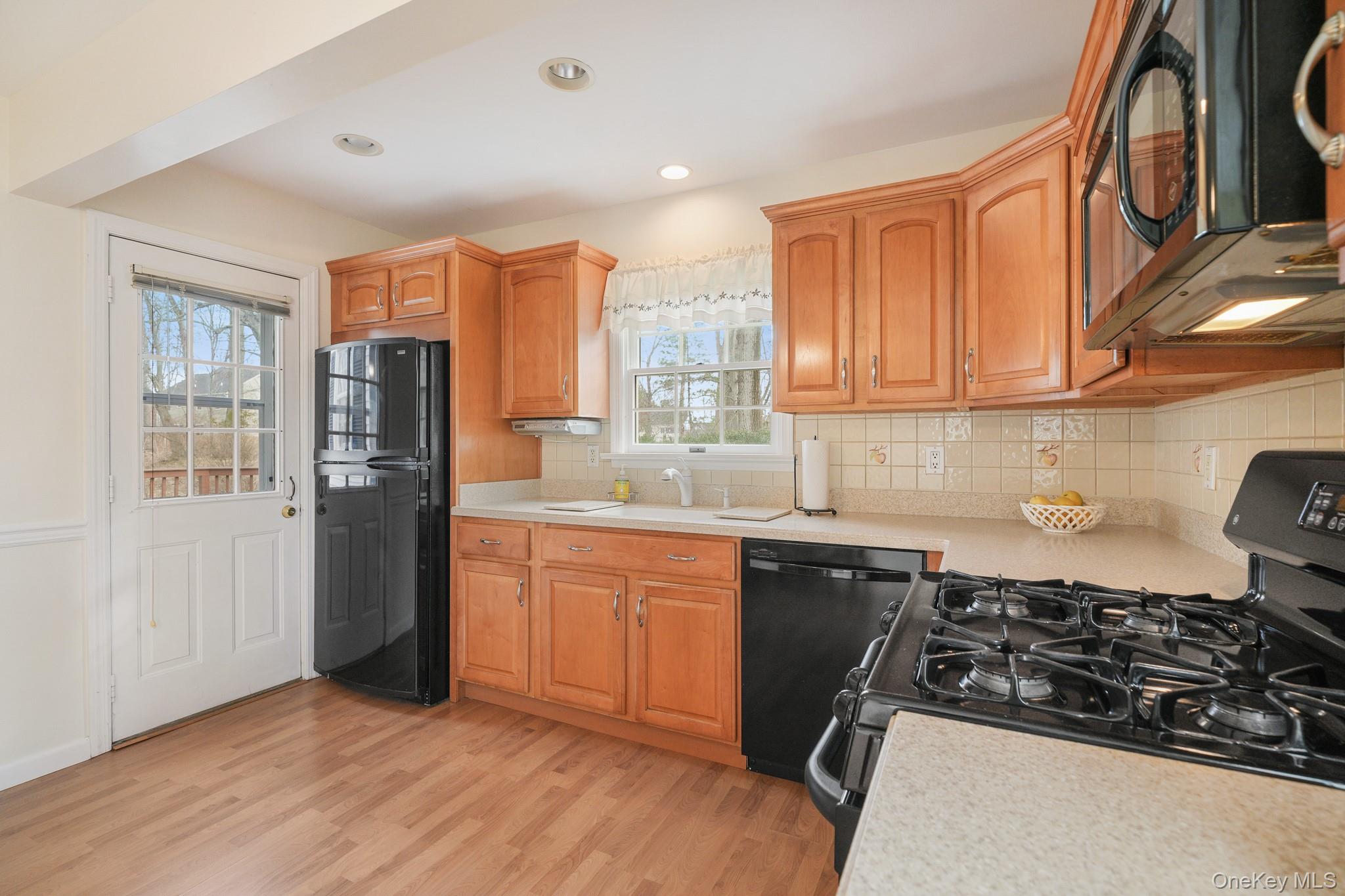 #11 photo, 54 Douglas Court, Pearl River , NY 10965