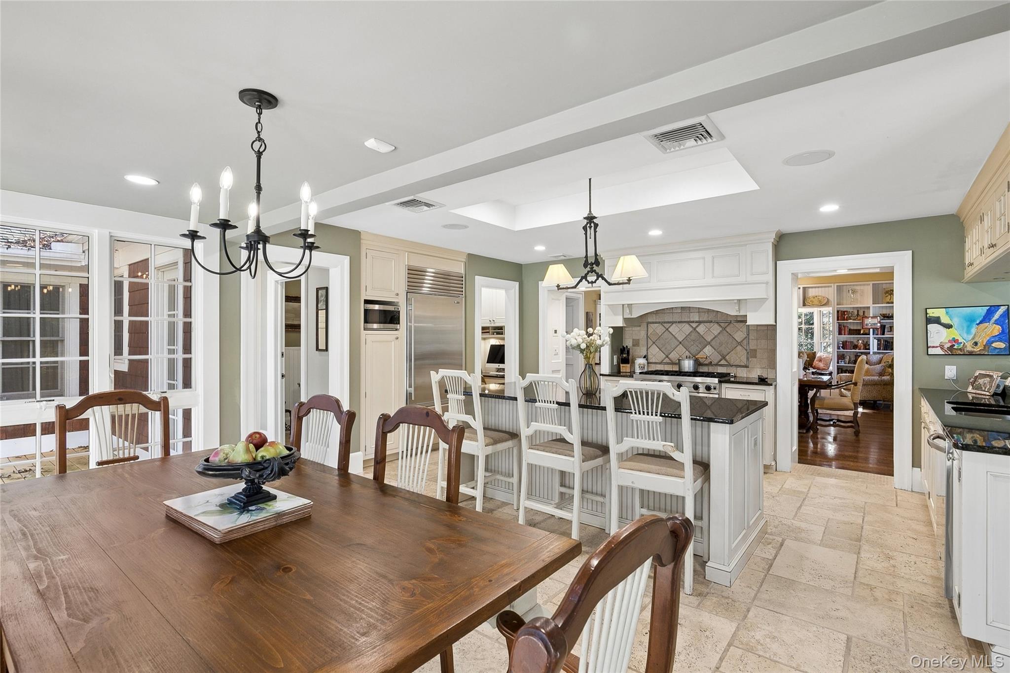 #12 photo, 39 Cherry Lane, Syosset , NY 11791