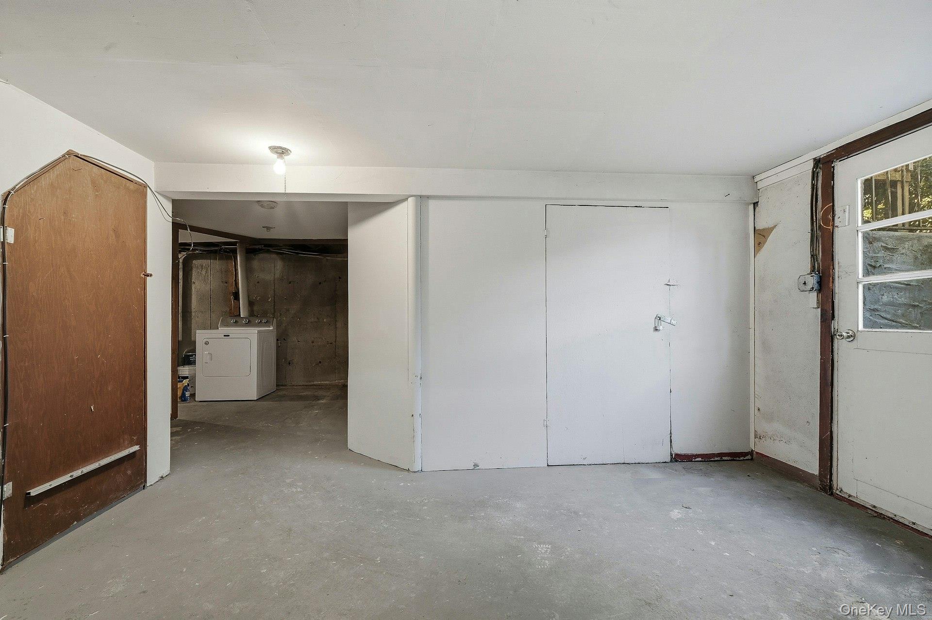 #13 photo, 35 Yennicock Avenue, Port Washington , NY 11050