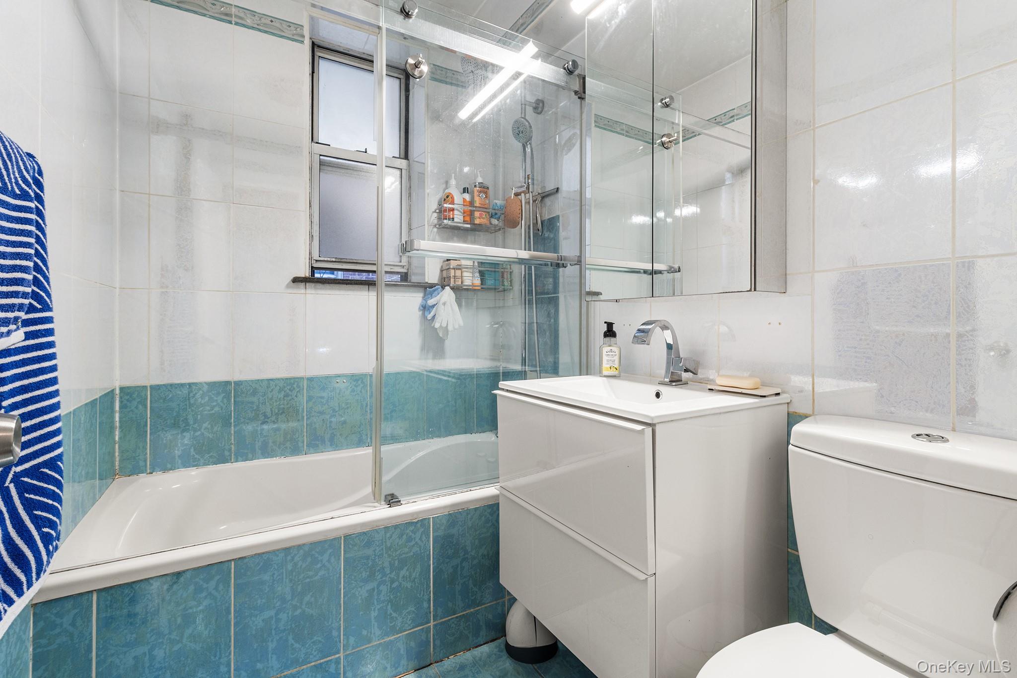 #11 photo, 2552 E 7th Street, Brooklyn , NY 11235