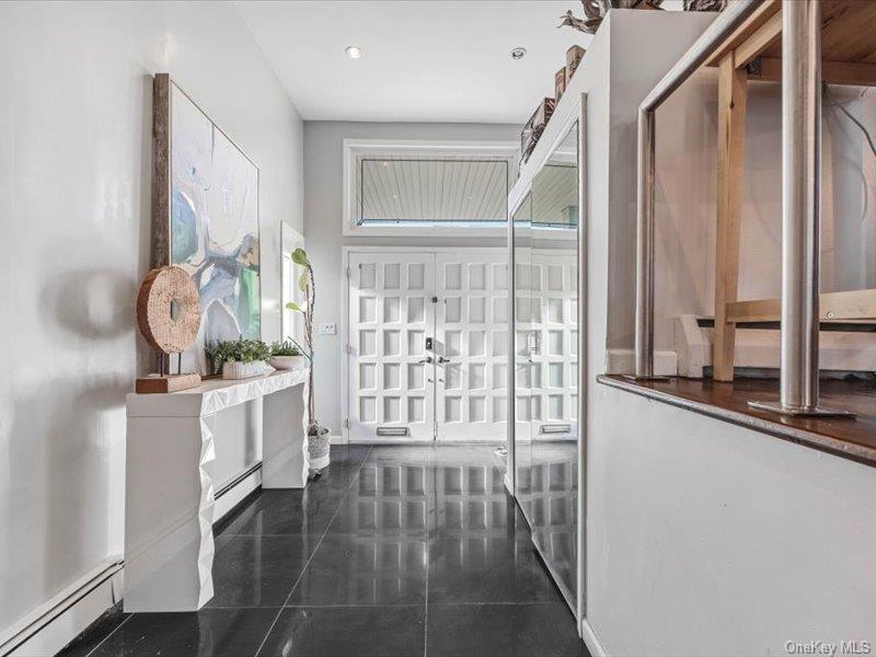 #3 photo, 844 Flanders Drive, מחוז נסאו Valley Stream , NY 11581