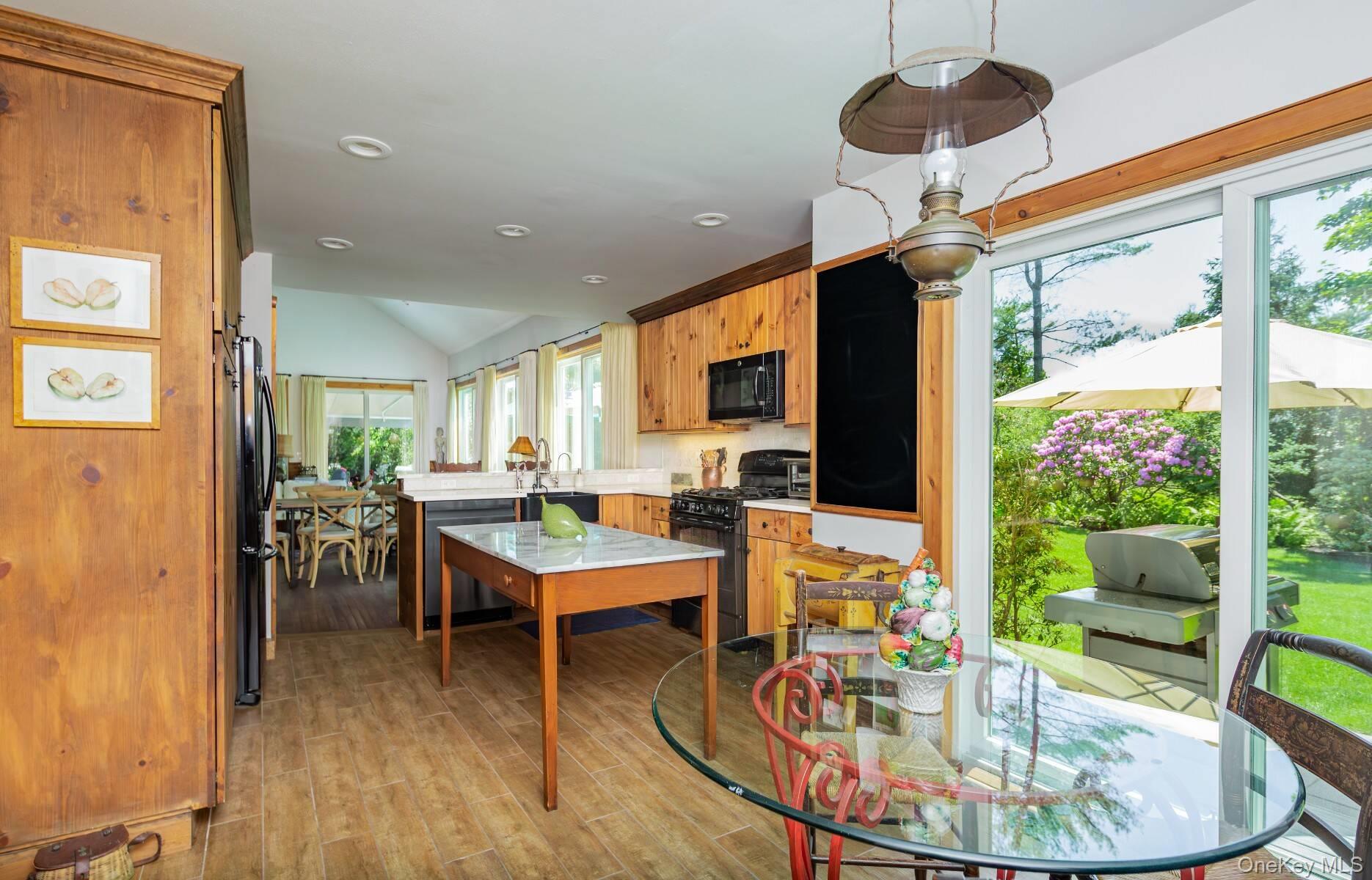 #11 photo, 61 Huckleberry Lane, East Hampton , NY 11937