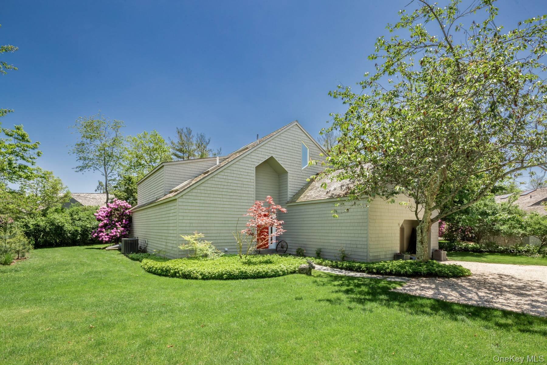 #3 photo, 61 Huckleberry Lane, East Hampton , NY 11937