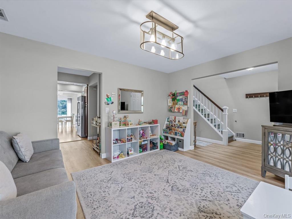 #5 photo, 54 Hidden Ridge Drive, Syosset , NY 11791