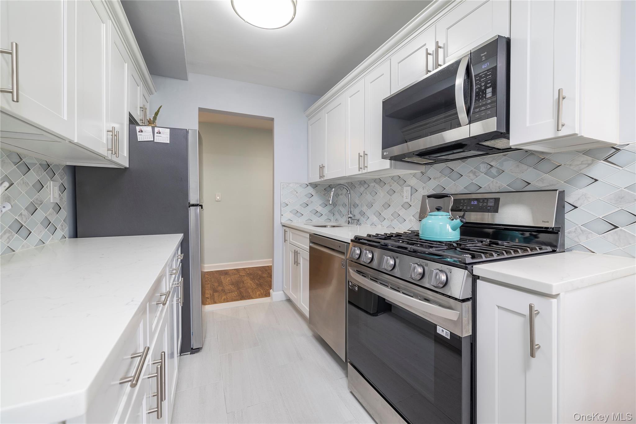 #11 photo, 250 W Merrick Road, מחוז נסאו Freeport , NY 11520