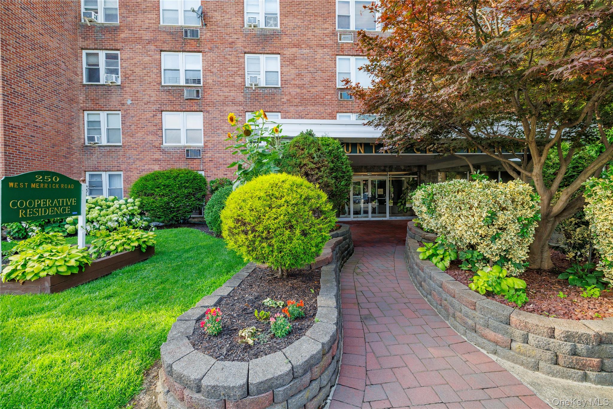 #2 photo, 250 W Merrick Road, מחוז נסאו Freeport , NY 11520