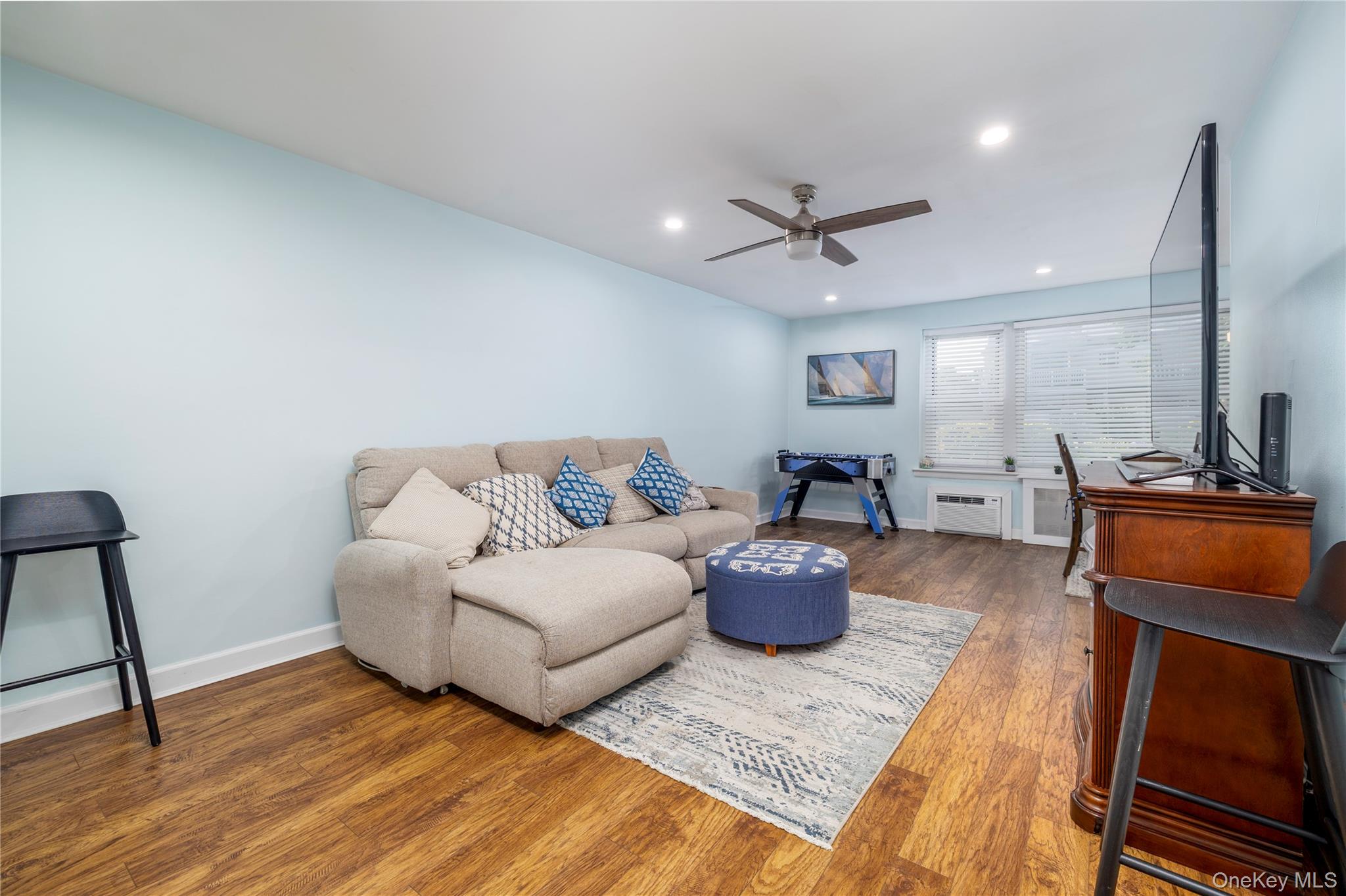 #4 photo, 250 W Merrick Road, מחוז נסאו Freeport , NY 11520