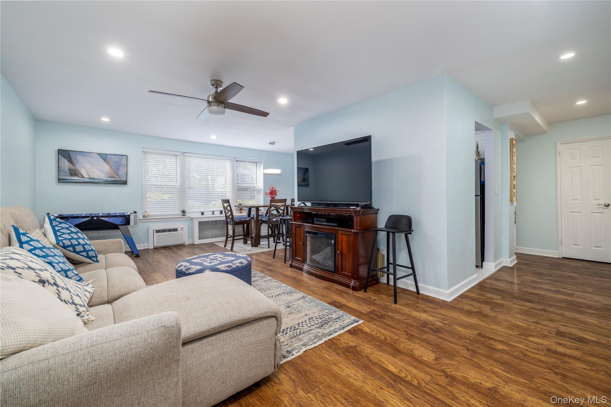 #5 photo, 250 W Merrick Road, מחוז נסאו Freeport , NY 11520