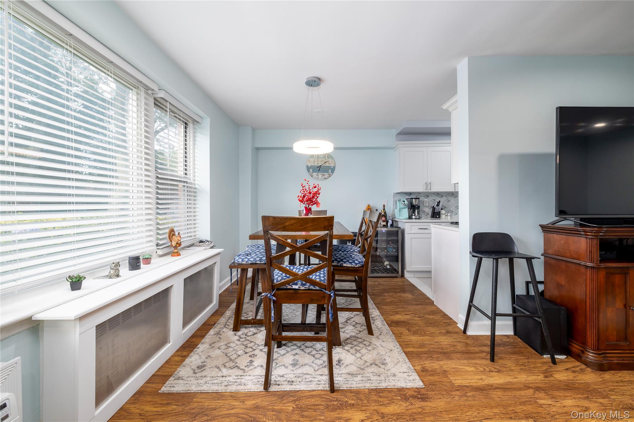 #8 photo, 250 W Merrick Road, מחוז נסאו Freeport , NY 11520