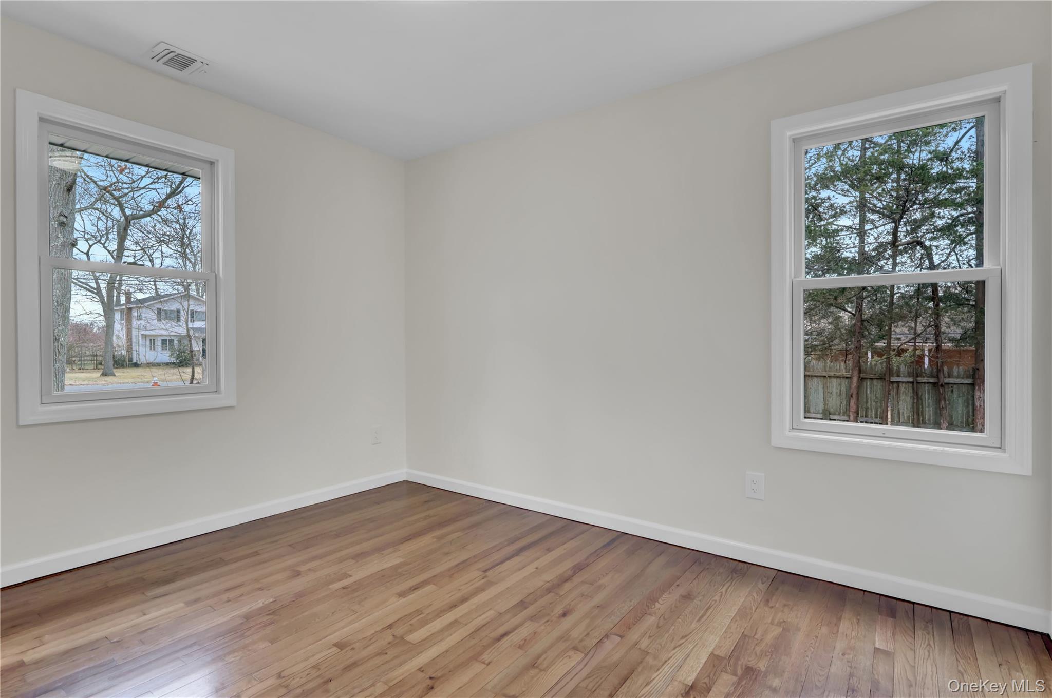 #11 photo, 43 Penny Drive, מחוז סאפוק Calverton , NY 11933