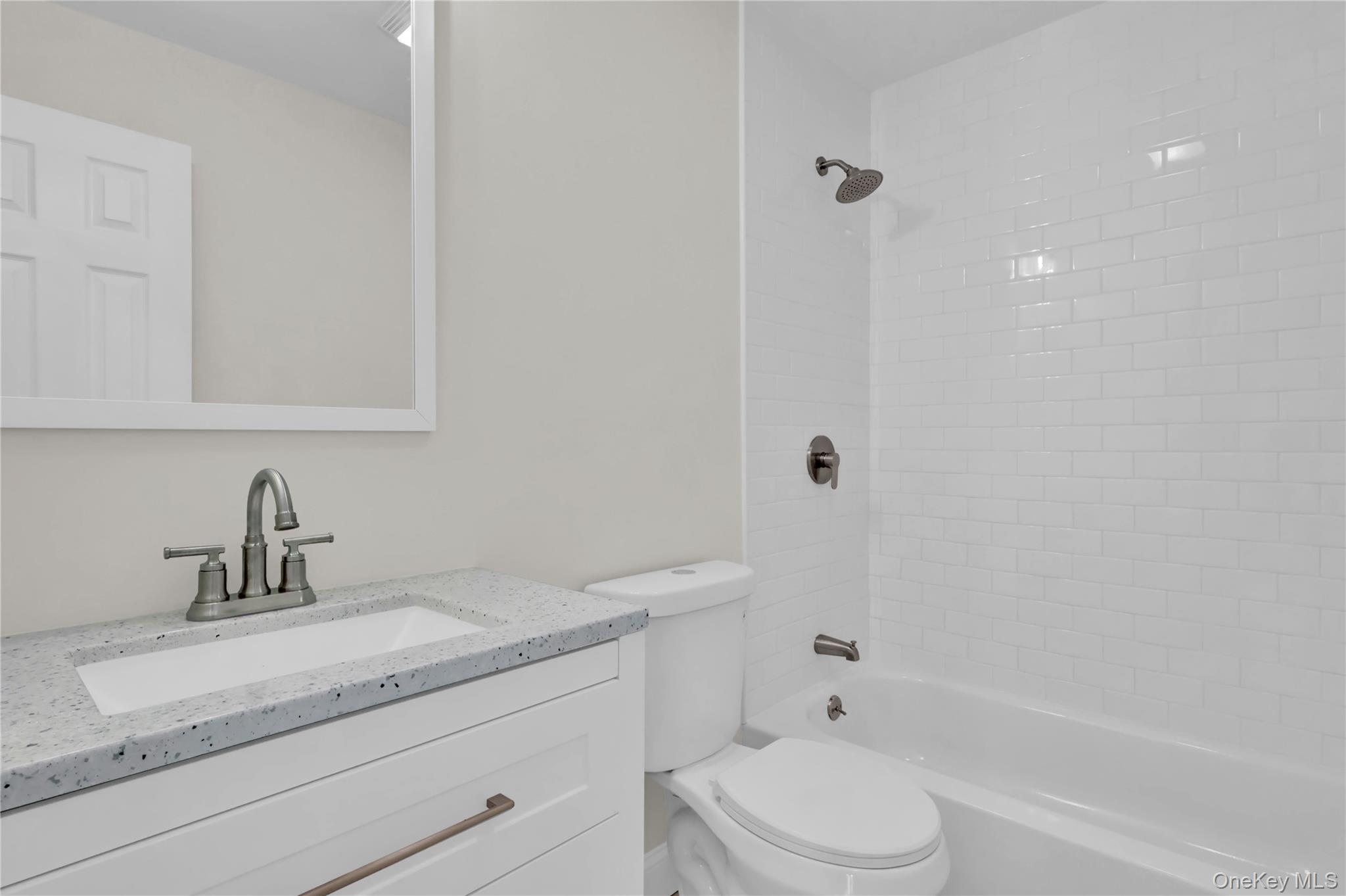 #15 photo, 43 Penny Drive, מחוז סאפוק Calverton , NY 11933