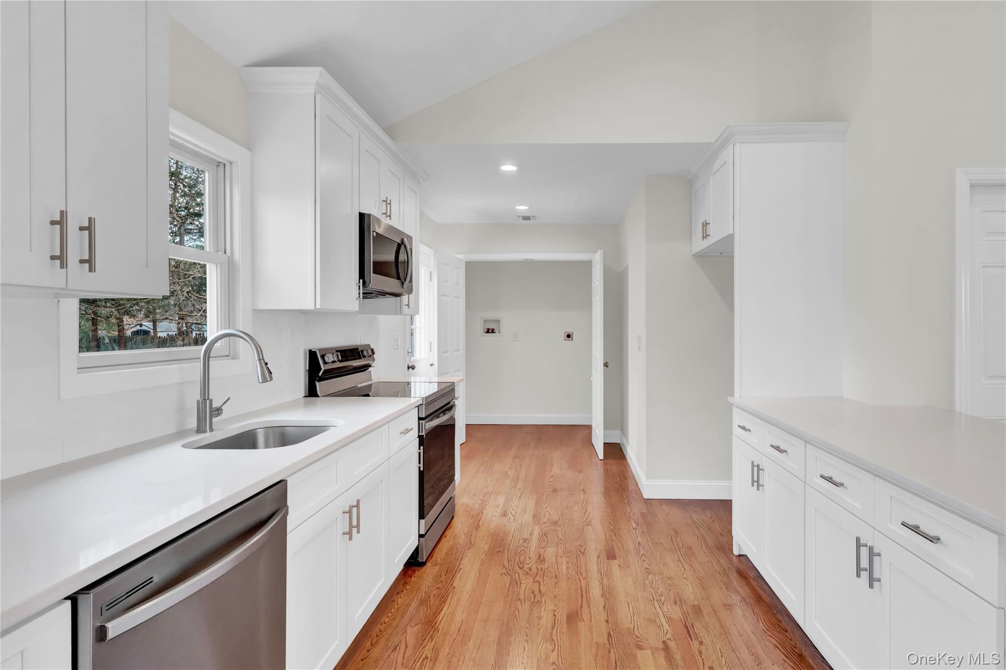 #9 photo, 43 Penny Drive, מחוז סאפוק Calverton , NY 11933