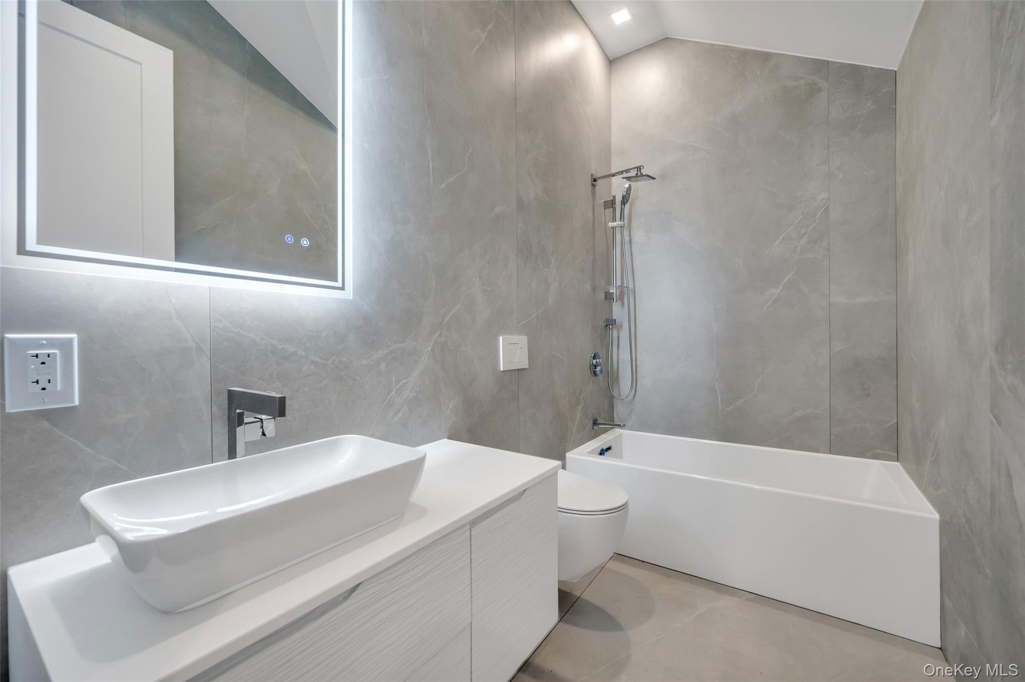 #19 photo, 19 Pettit Drive, Dix Hills , NY 11746