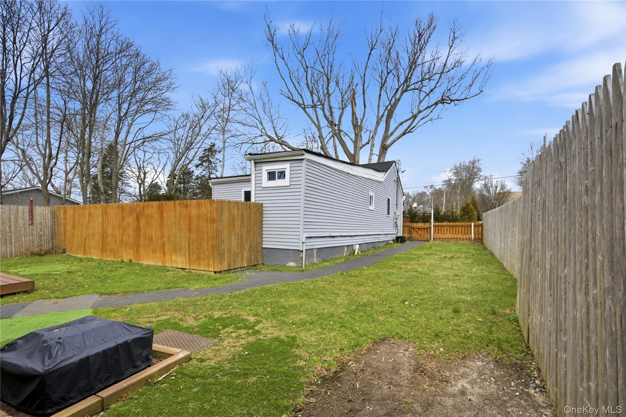 #5 photo, 36 Edgewater Drive, Mastic Beach , NY 11951