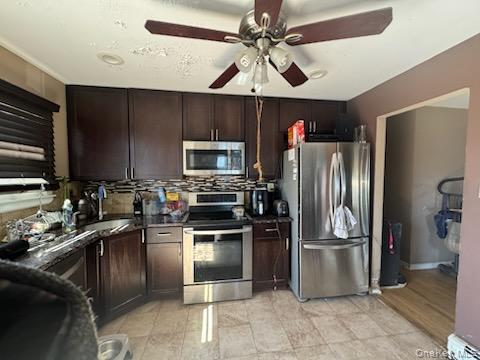 #3 photo, 320 40th Street, Copiague , NY 11726