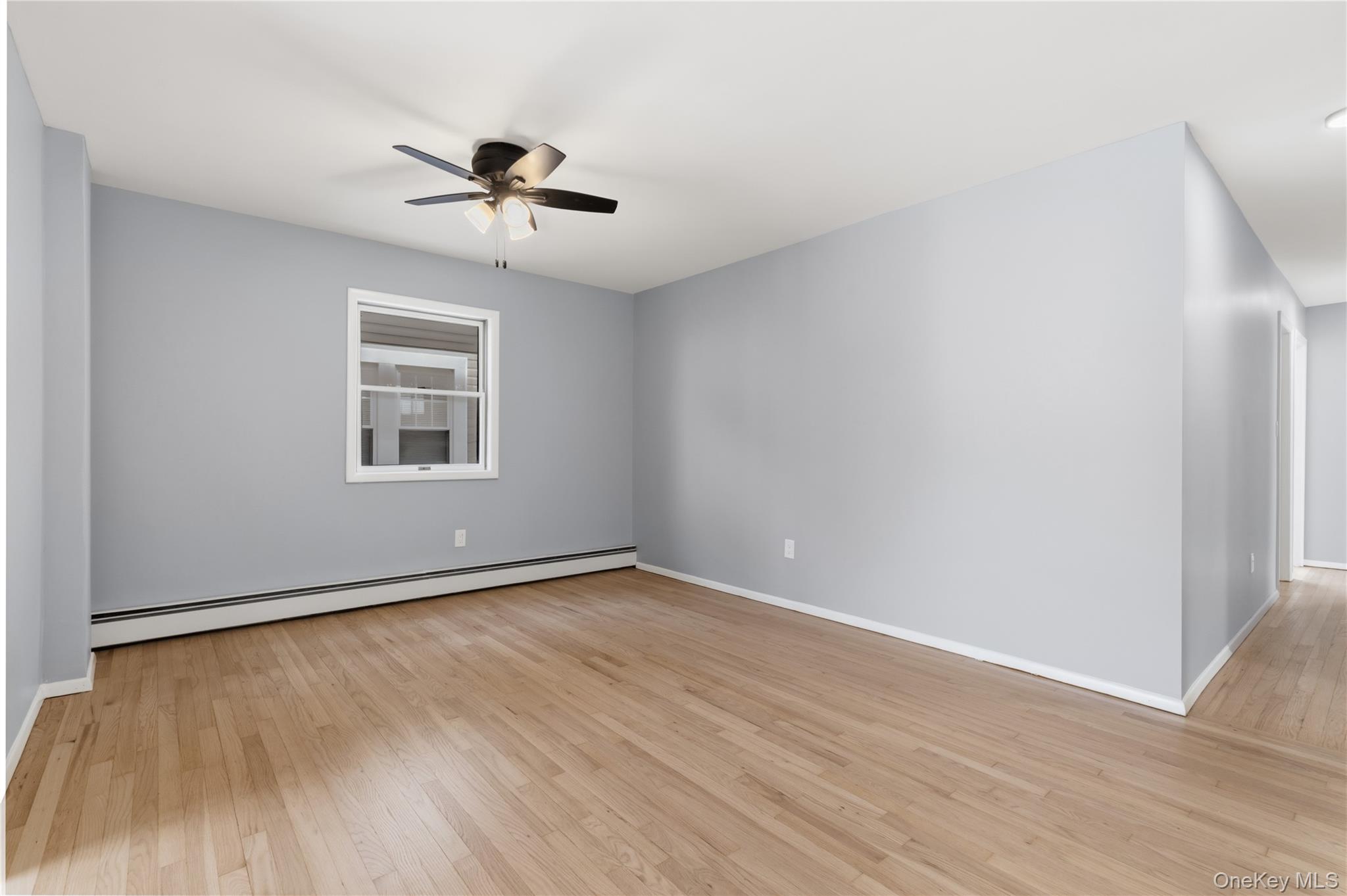 #10 photo, 360 W Fulton Street, Long Beach , NY 11561