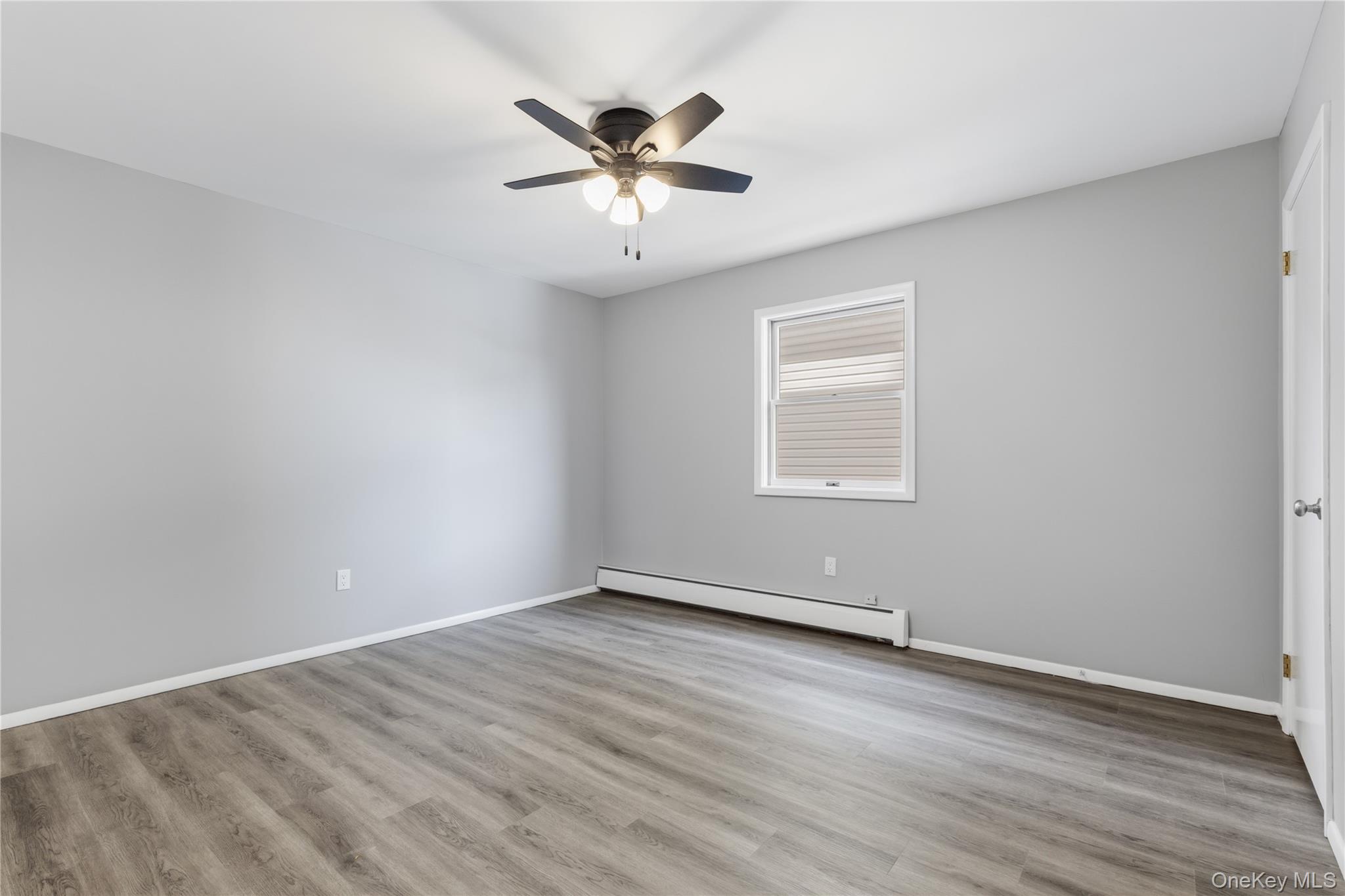 #15 photo, 360 W Fulton Street, Long Beach , NY 11561