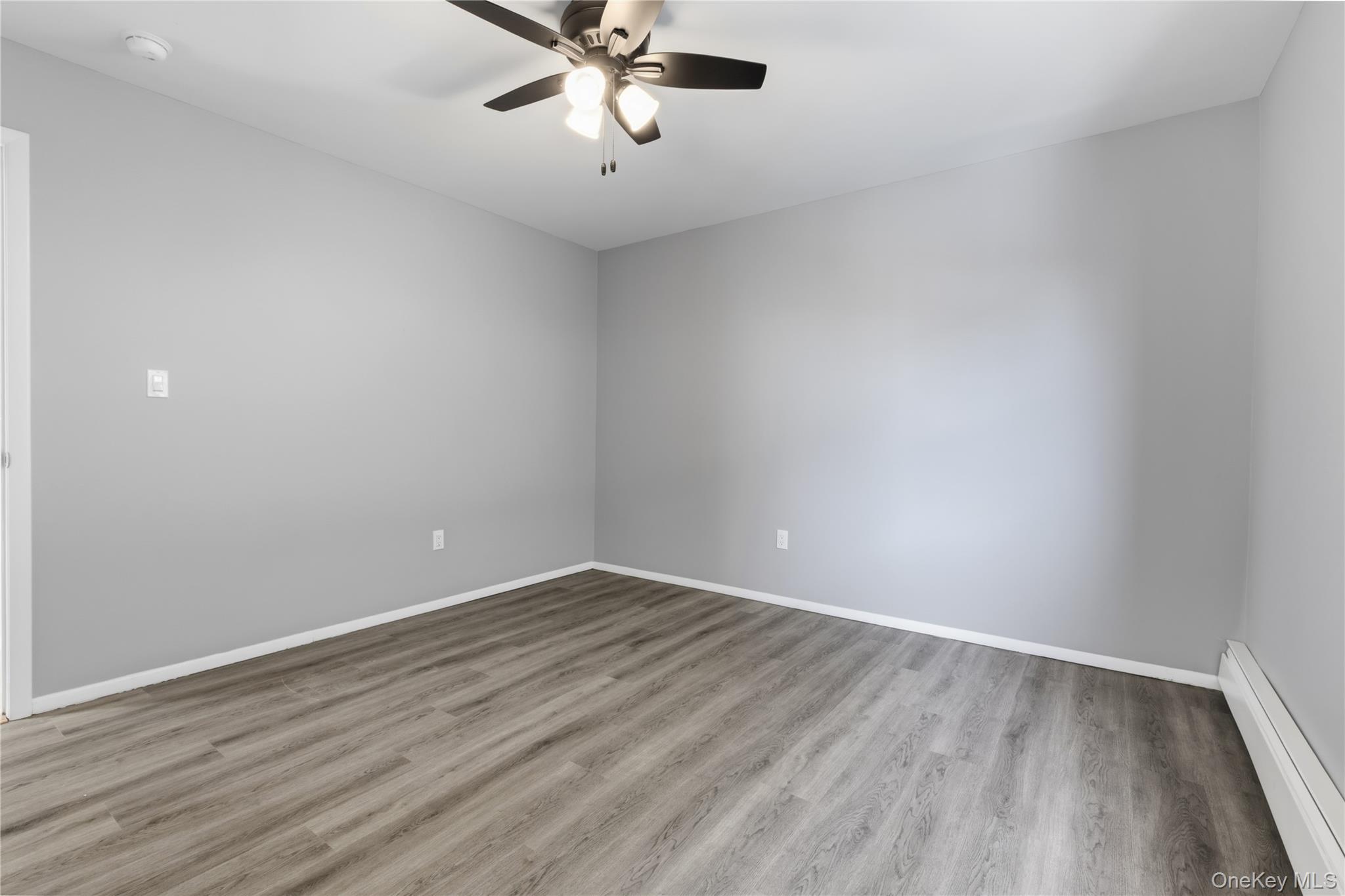 #18 photo, 360 W Fulton Street, Long Beach , NY 11561