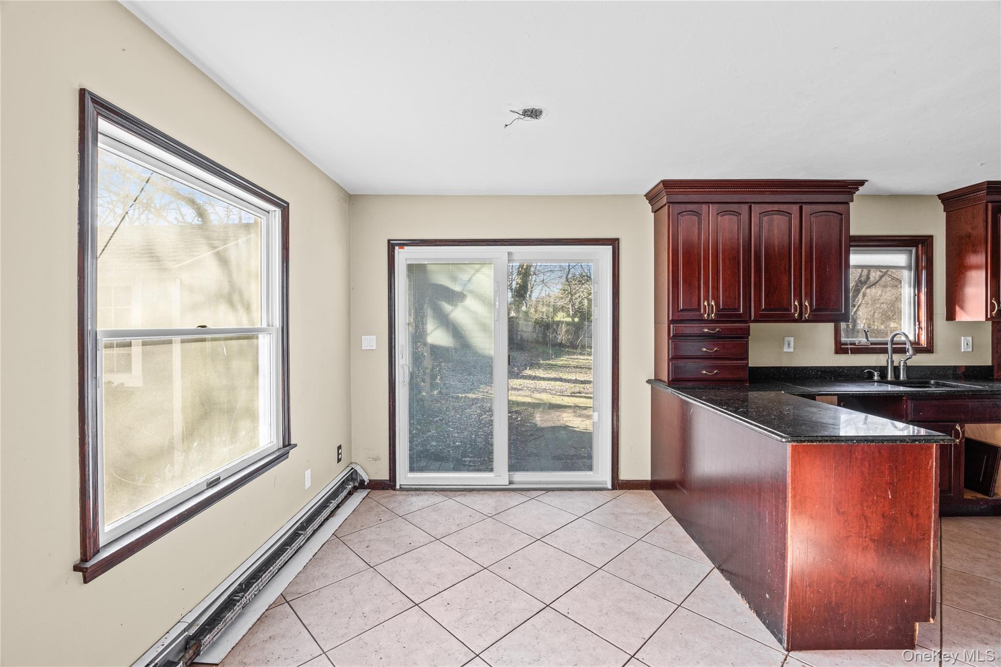 #8 photo, 4 Vale Court, 東長島 Mount Sinai , NY 11766