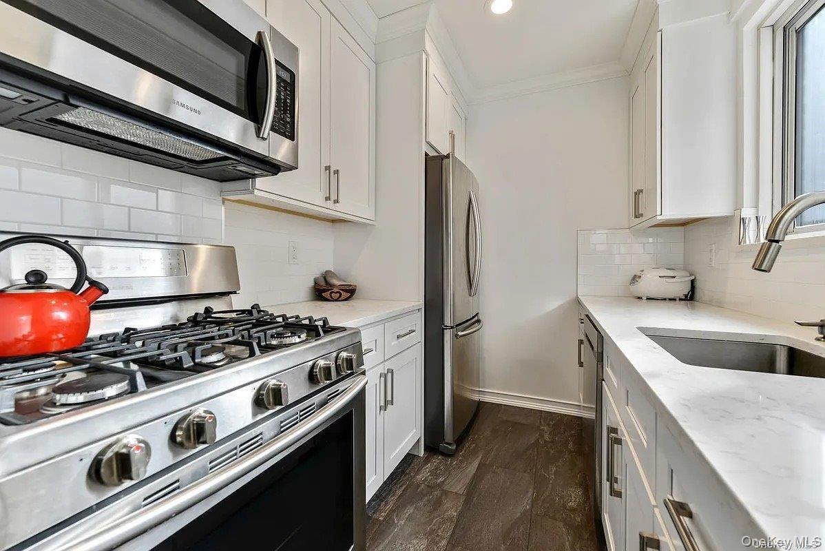 #11 photo, 71-36 110th Street, Forest Hills , NY 11375