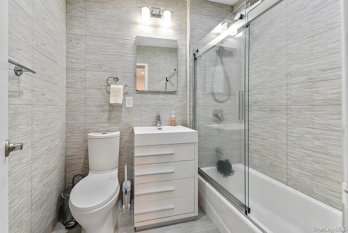 #16 photo, 71-36 110th Street, Forest Hills , NY 11375