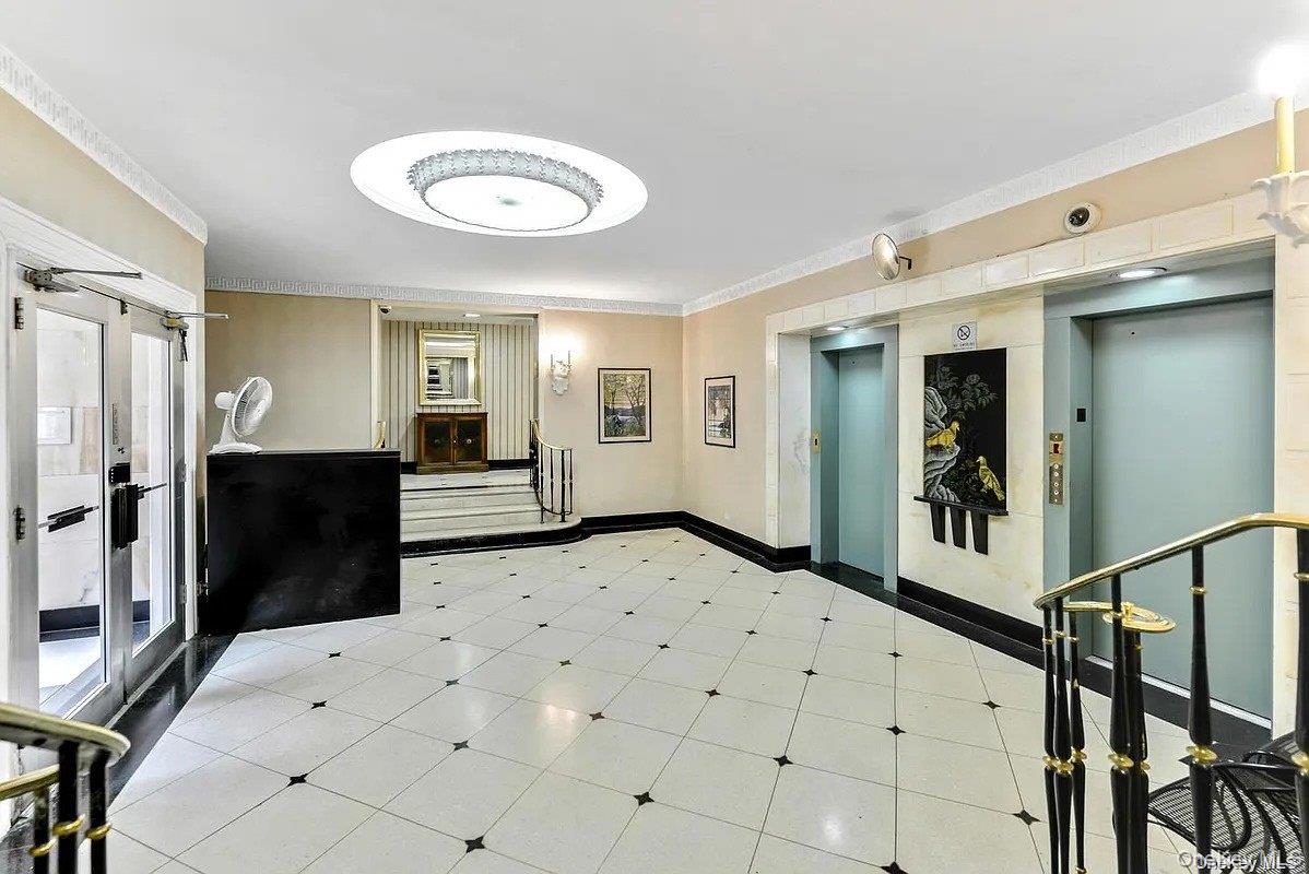 #4 photo, 71-36 110th Street, Forest Hills , NY 11375