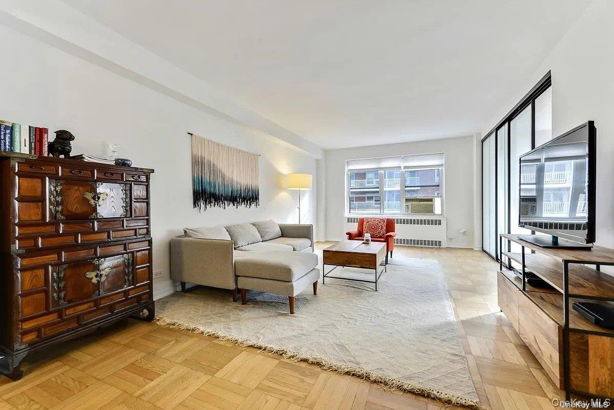 #7 photo, 71-36 110th Street, Forest Hills , NY 11375