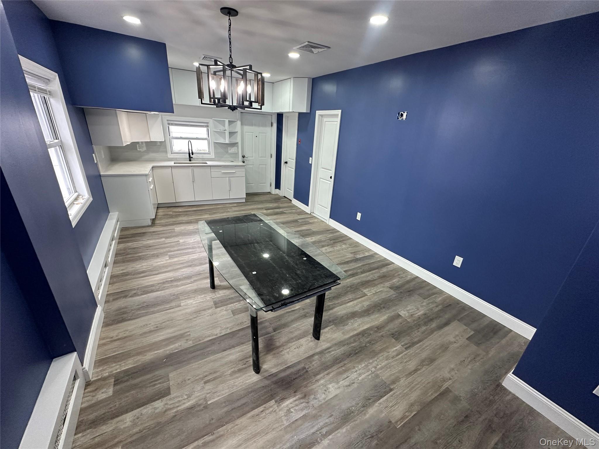 #10 photo, 174 Merrick Road, Merrick , NY 11566