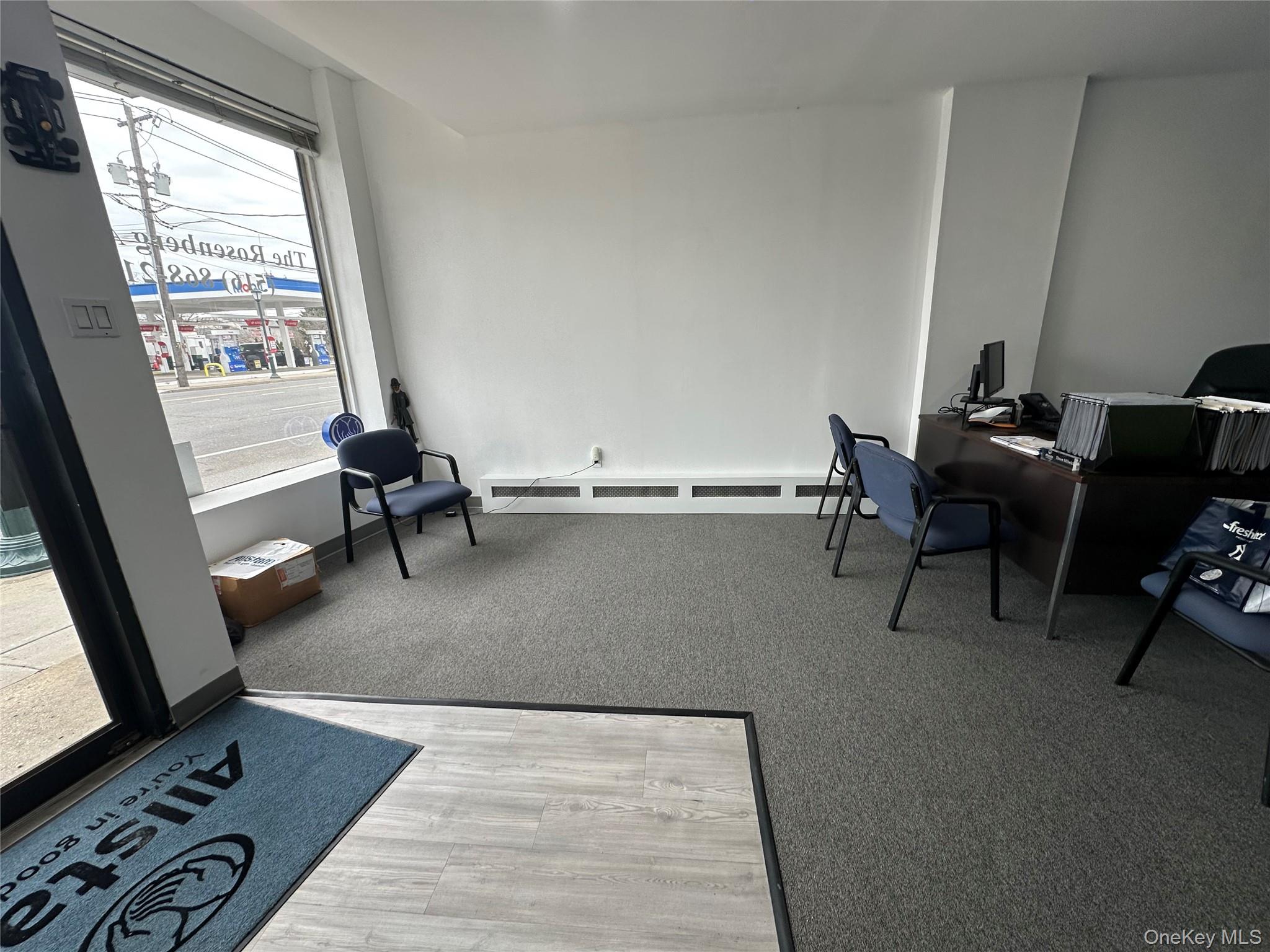 #4 photo, 174 Merrick Road, Merrick , NY 11566