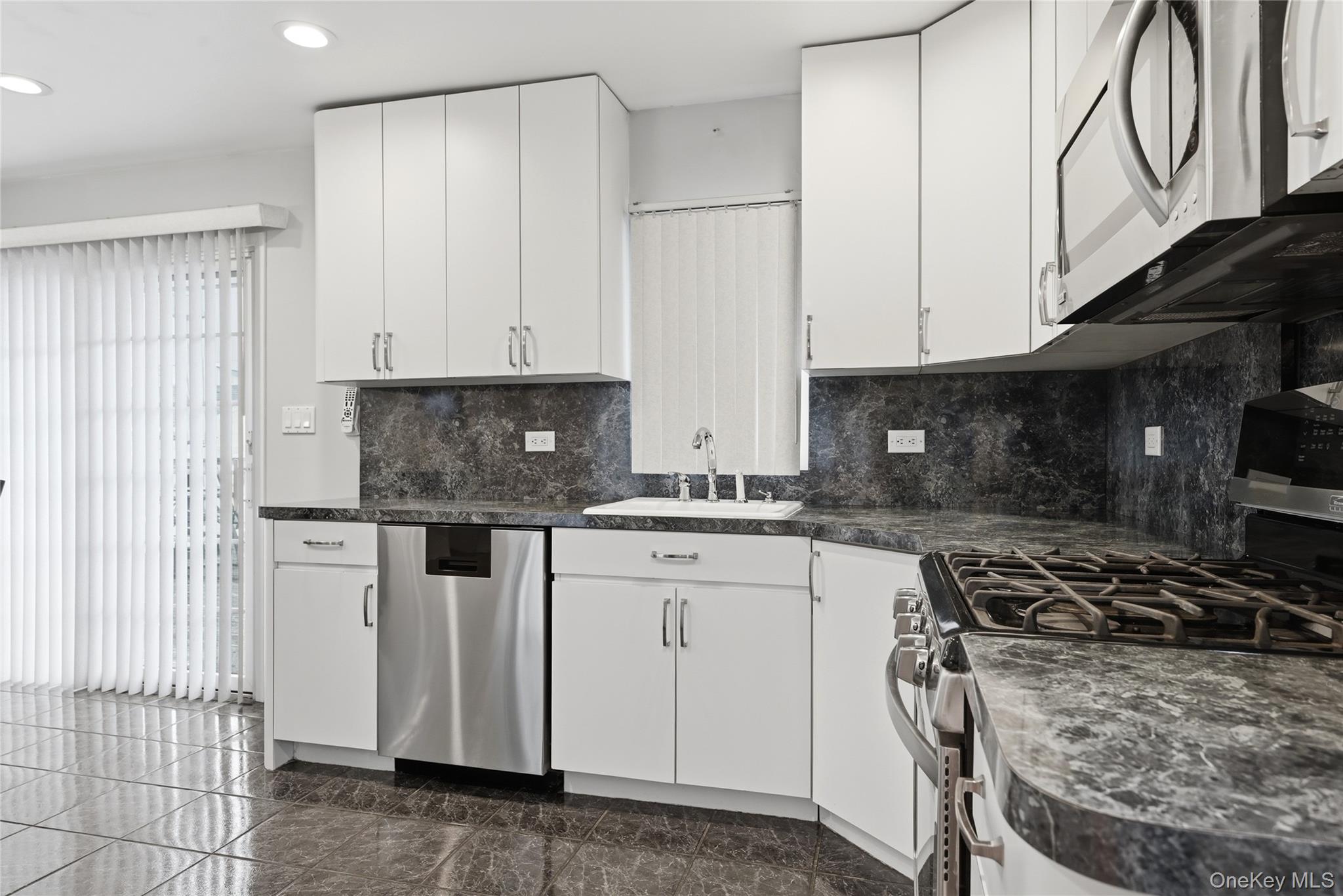 #10 photo, 22 Randal Drive, Bethpage , NY 11714