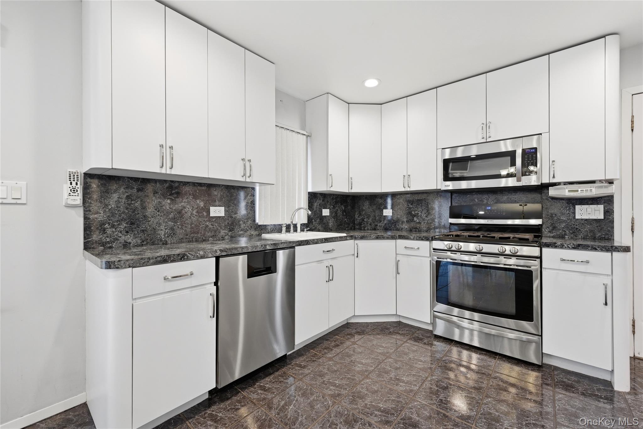 #11 photo, 22 Randal Drive, Bethpage , NY 11714