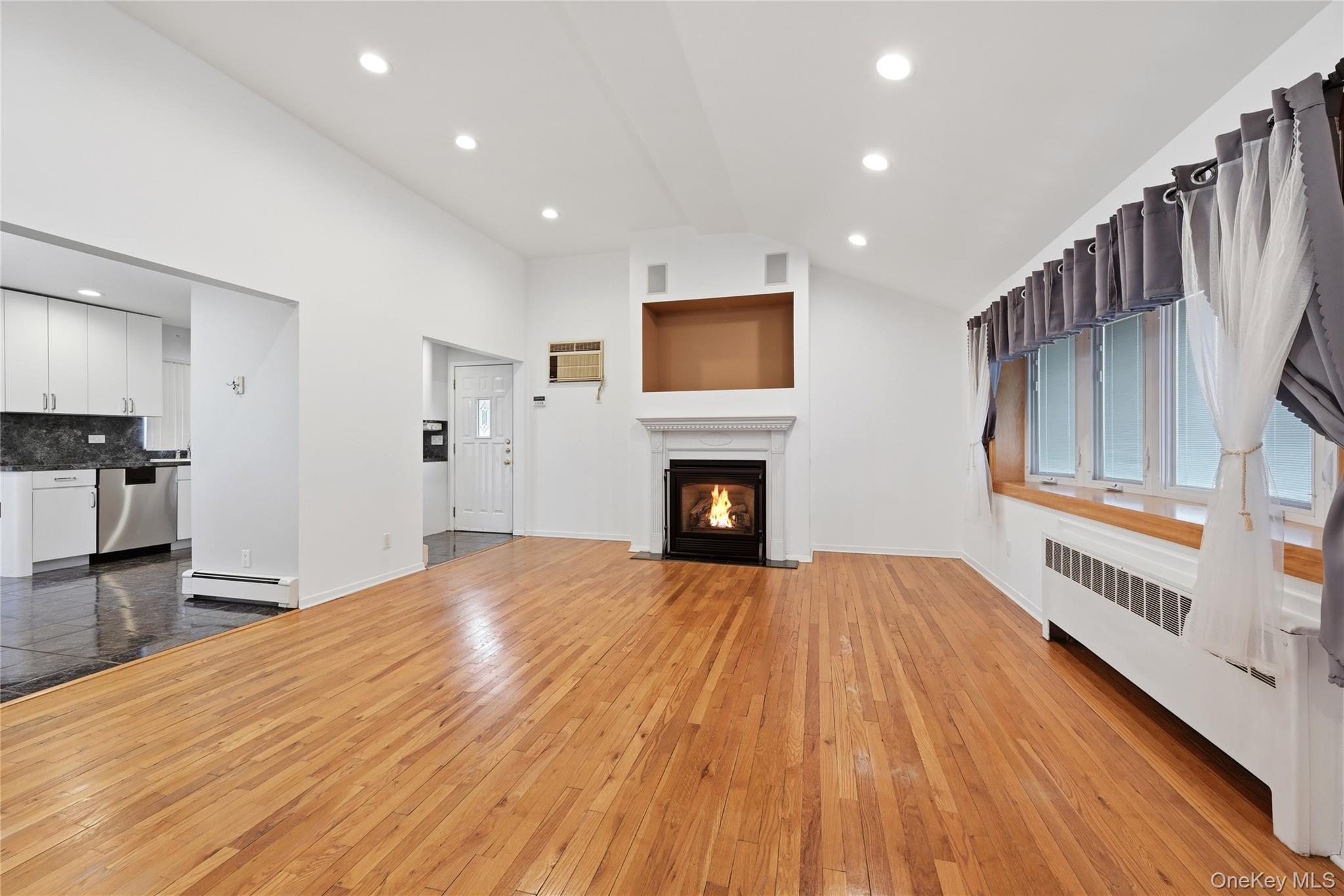 #7 photo, 22 Randal Drive, Bethpage , NY 11714