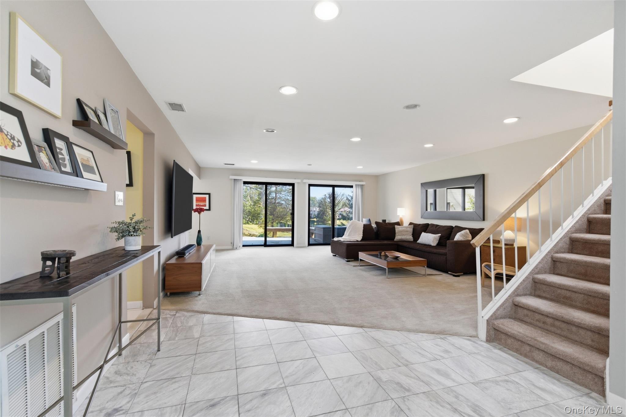 #1 photo, 100 Northgate Circle, Melville , NY 11747