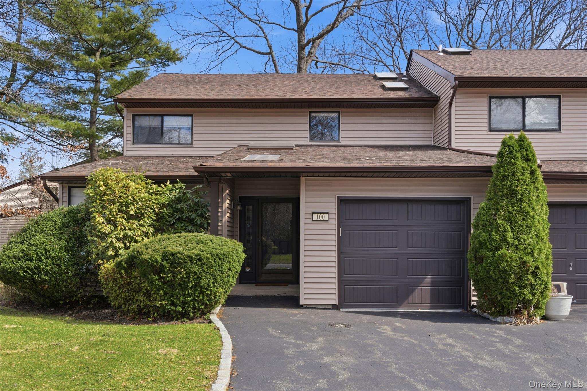 #2 photo, 100 Northgate Circle, Melville , NY 11747