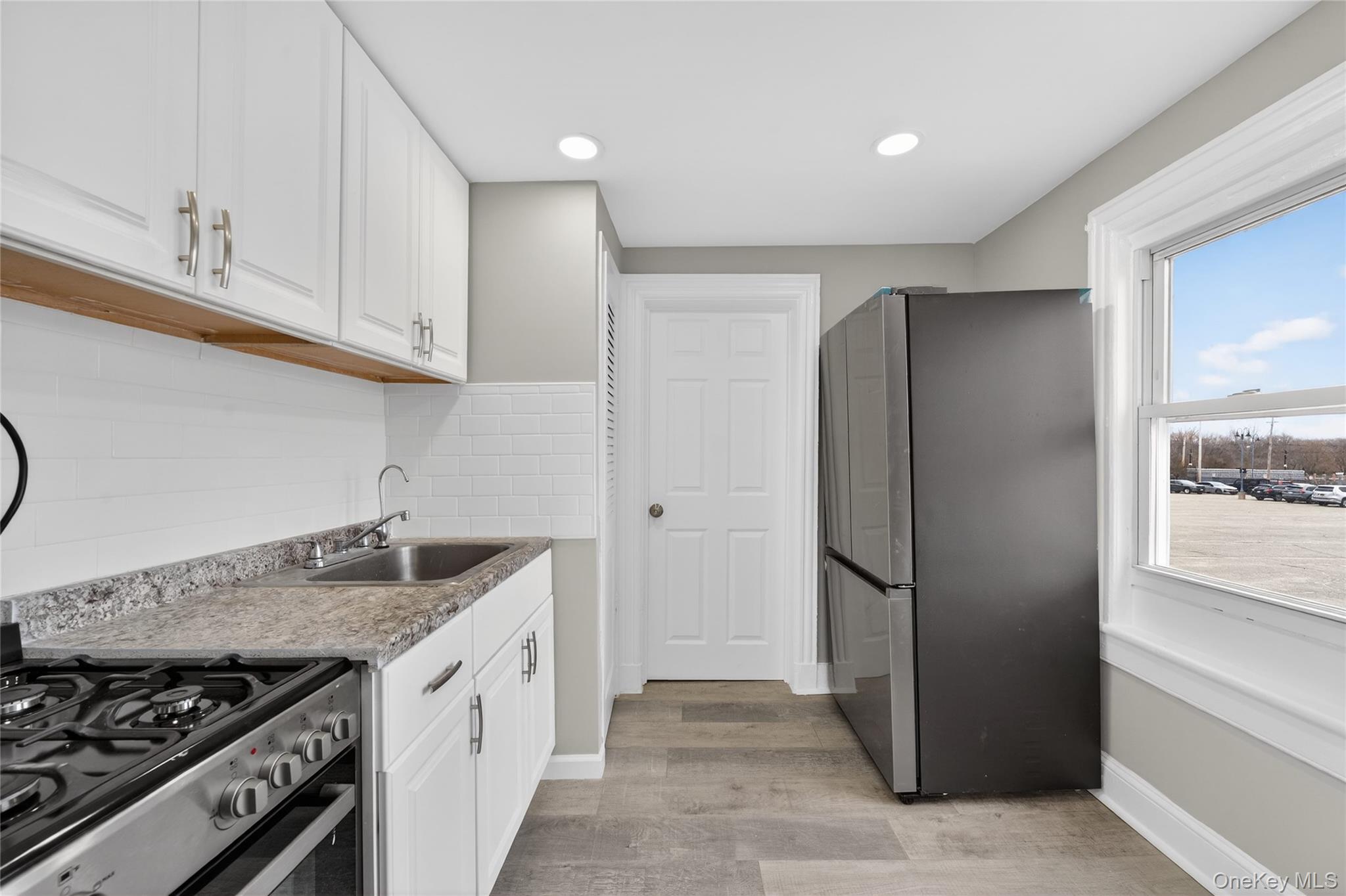 #15 photo, 21 Maple Avenue, Port Jefferson , NY 11776