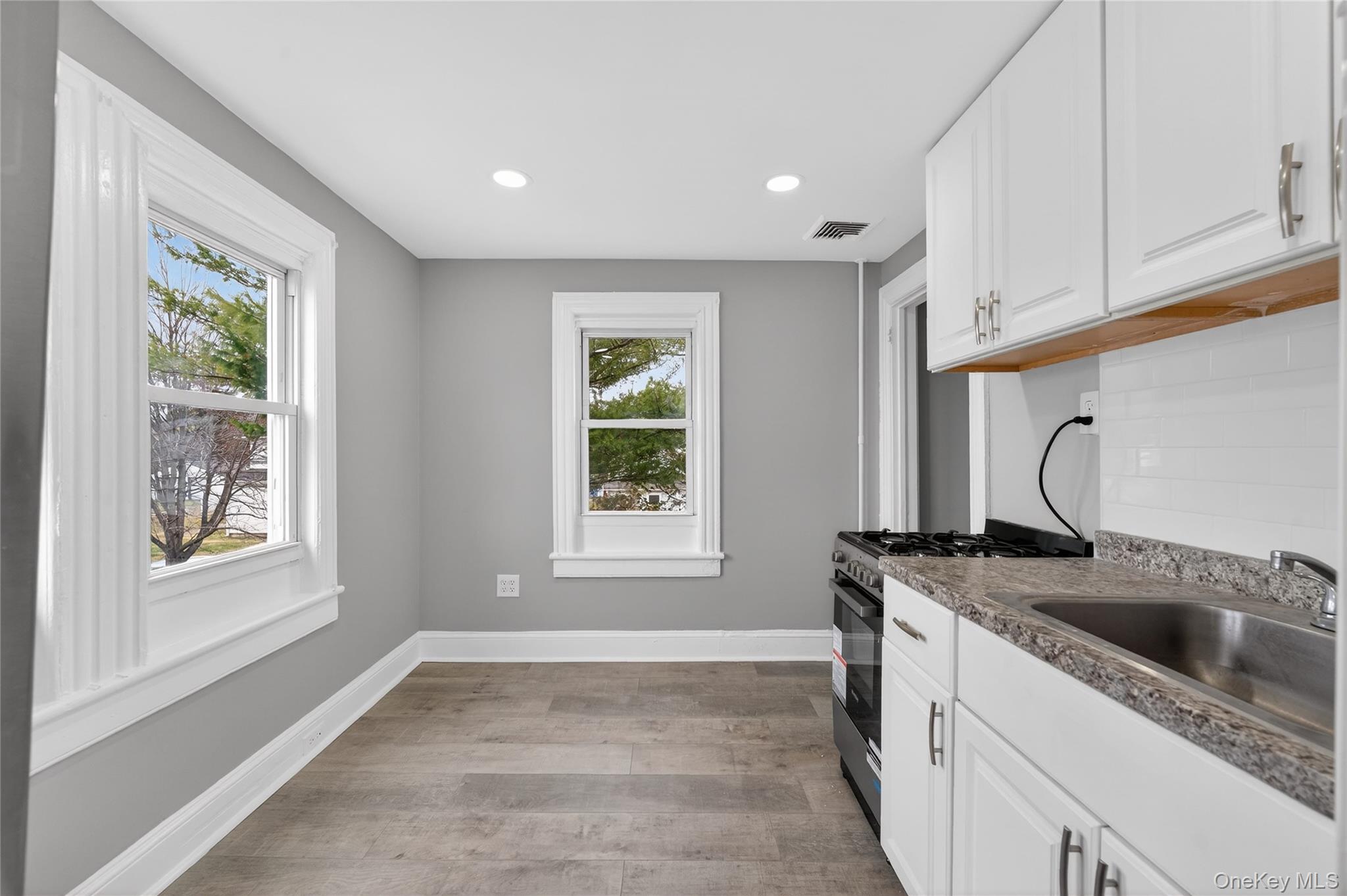 #18 photo, 21 Maple Avenue, Port Jefferson , NY 11776