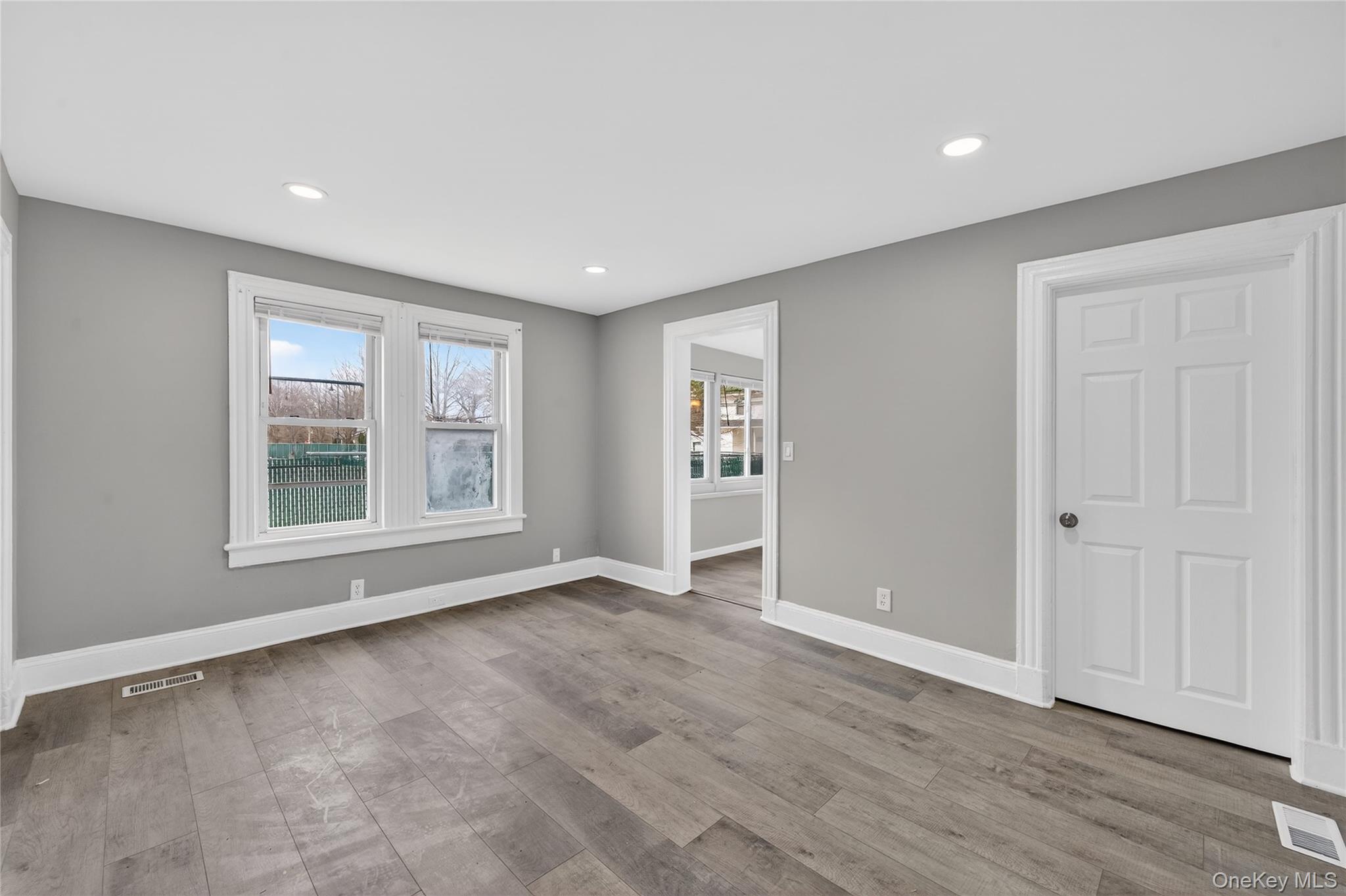 #8 photo, 21 Maple Avenue, Port Jefferson , NY 11776