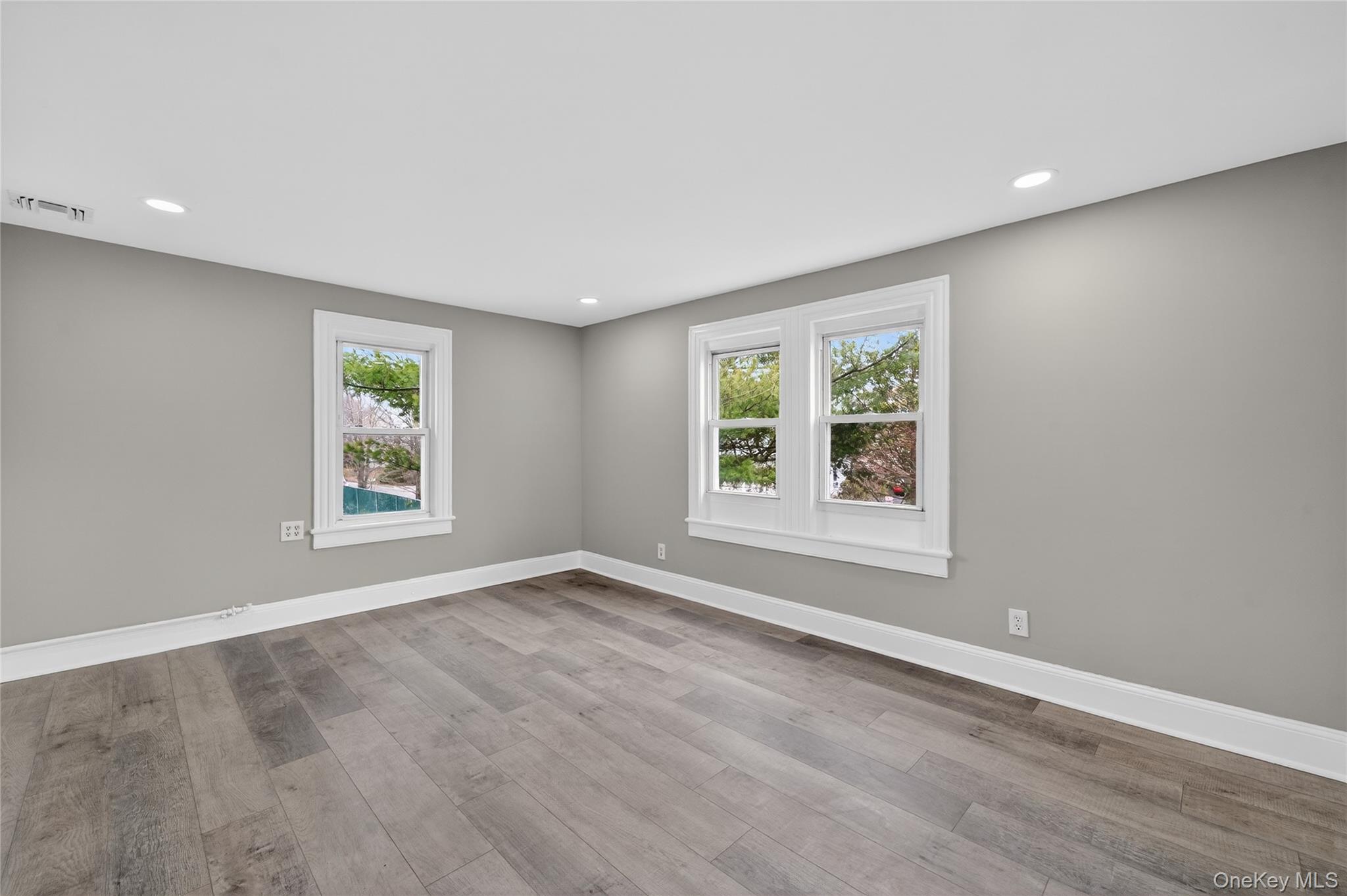 #9 photo, 21 Maple Avenue, Port Jefferson , NY 11776